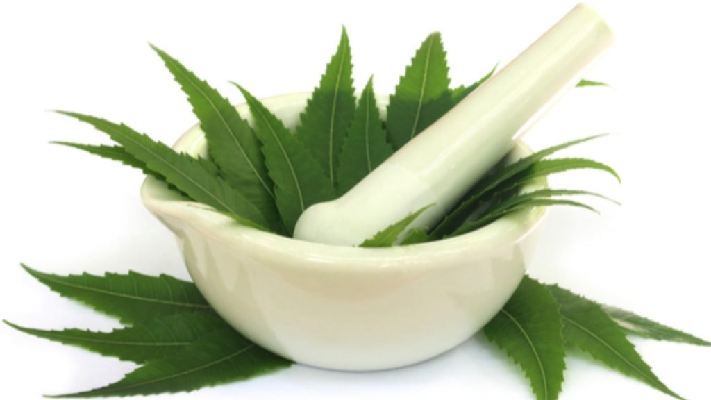 आयुर्वेद में सफेद पानी का उपचार